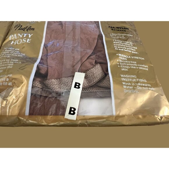 Vtg 2 pr Nationals Panty Hose Miracle Stretch 82% nylon 18" spandex Sz B NEW NOS - Picture 3 of 4